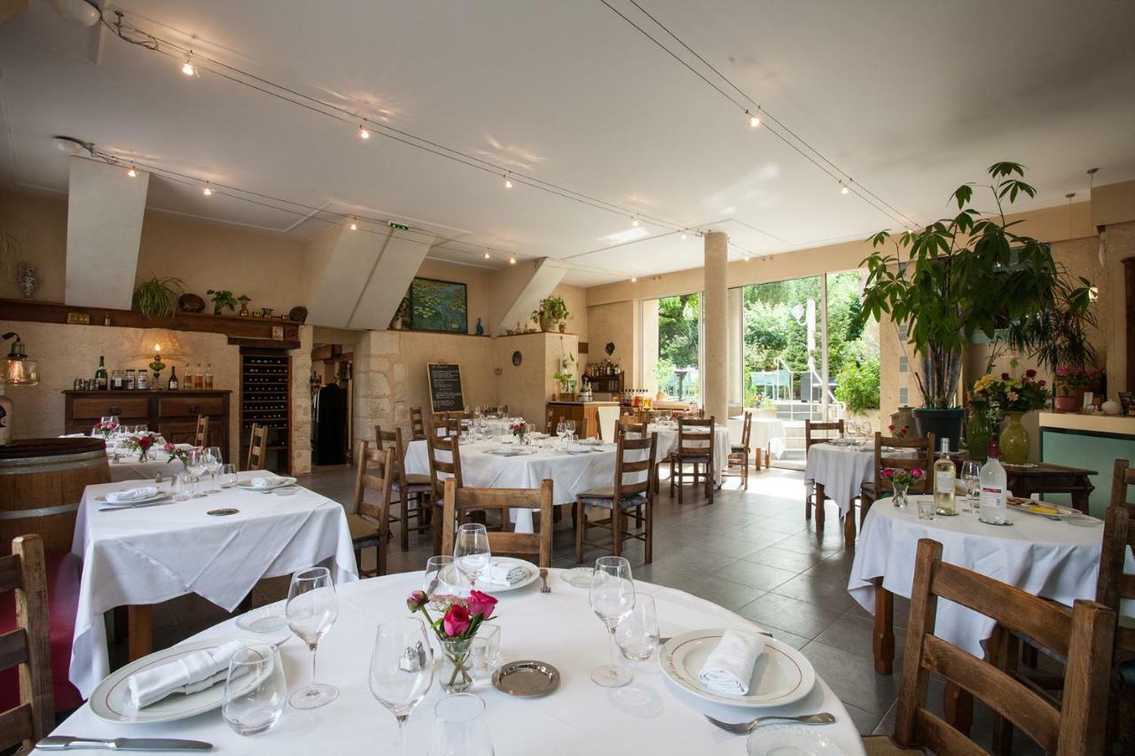 Hotel Le Lion D'Or Manzac-sur-Vern Exterior foto